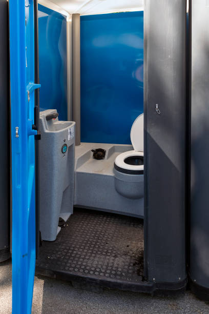 Portable Toilet Options We Offer in Battle Ground, IN